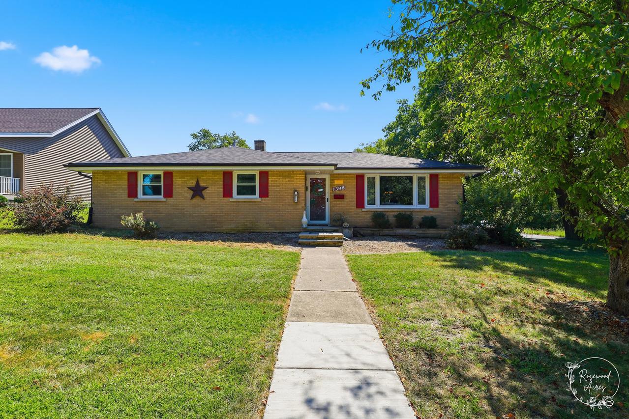 1396 Marla Ter., Bradley, IL 60915