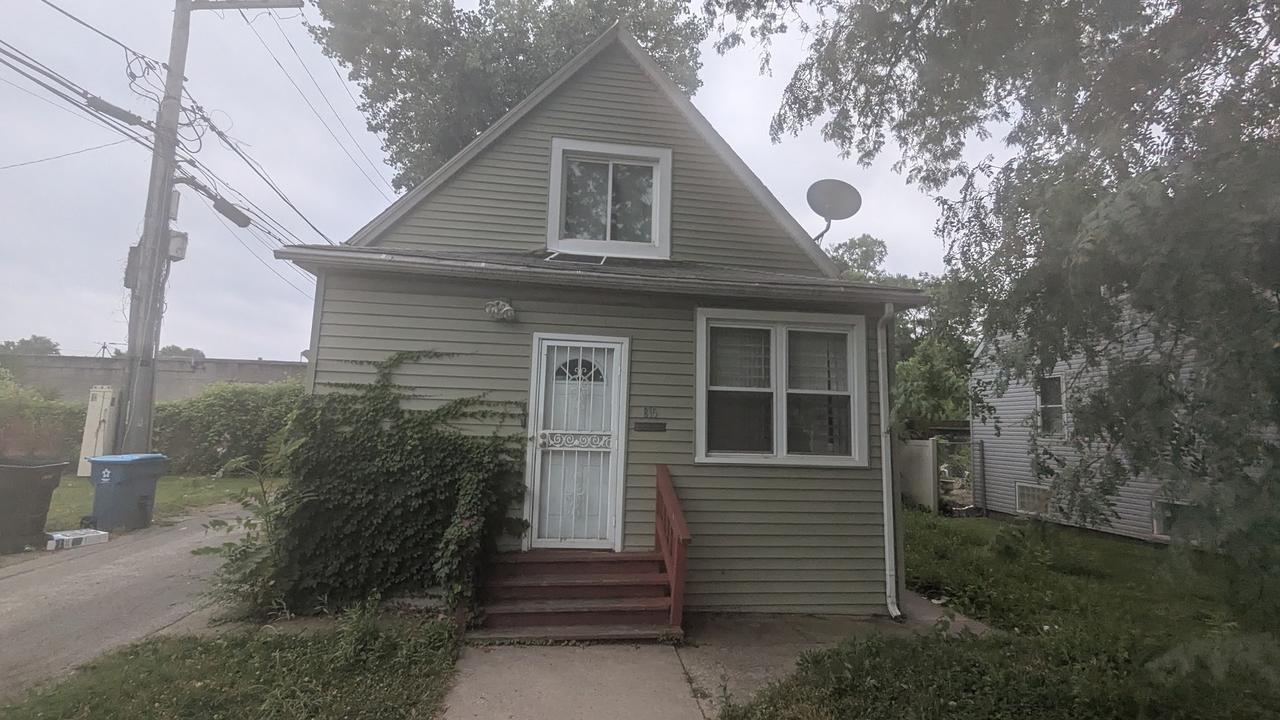 815 W 122nd St., Chicago, IL 60643