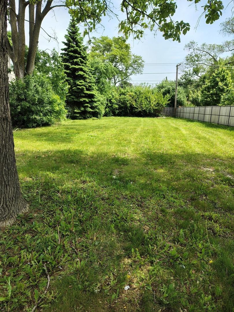 1433 North Northwest Hwy., Park Ridge, IL 60068