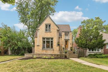 New Homes For Sale This Week That Attend Oak Park and River Forest High School: September 4th to September 10th