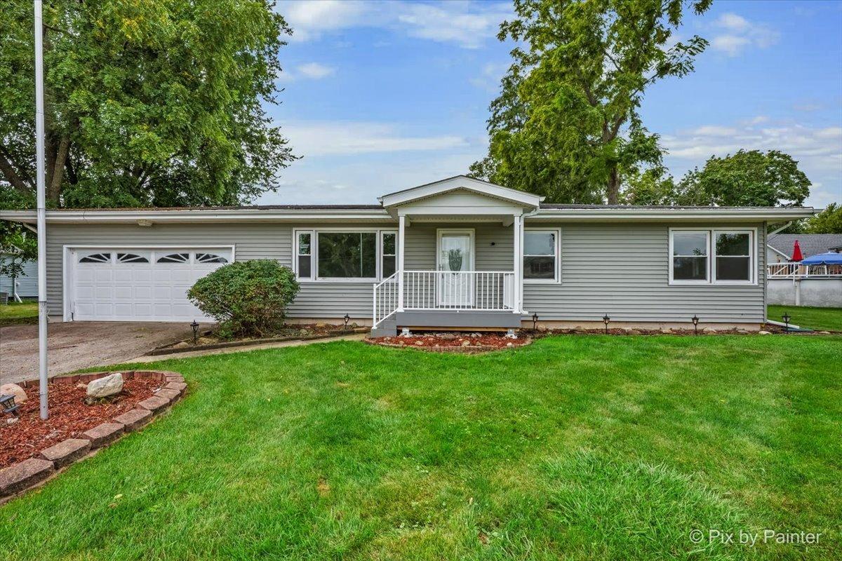 98 E North Ave., Cortland, IL 60112