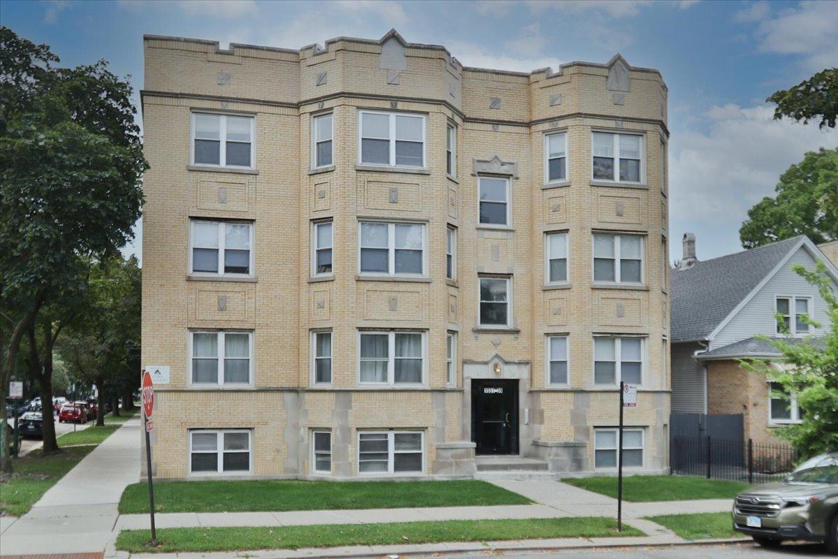 1939 W Granville Ave. #1, Chicago, IL 60660