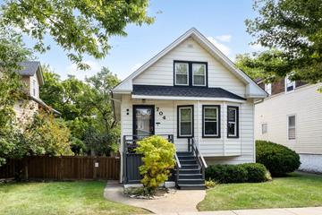 New Homes with Master Bedrooms on the 1st Floor That Attend Longfellow Elementary School: September 5th to September 11th