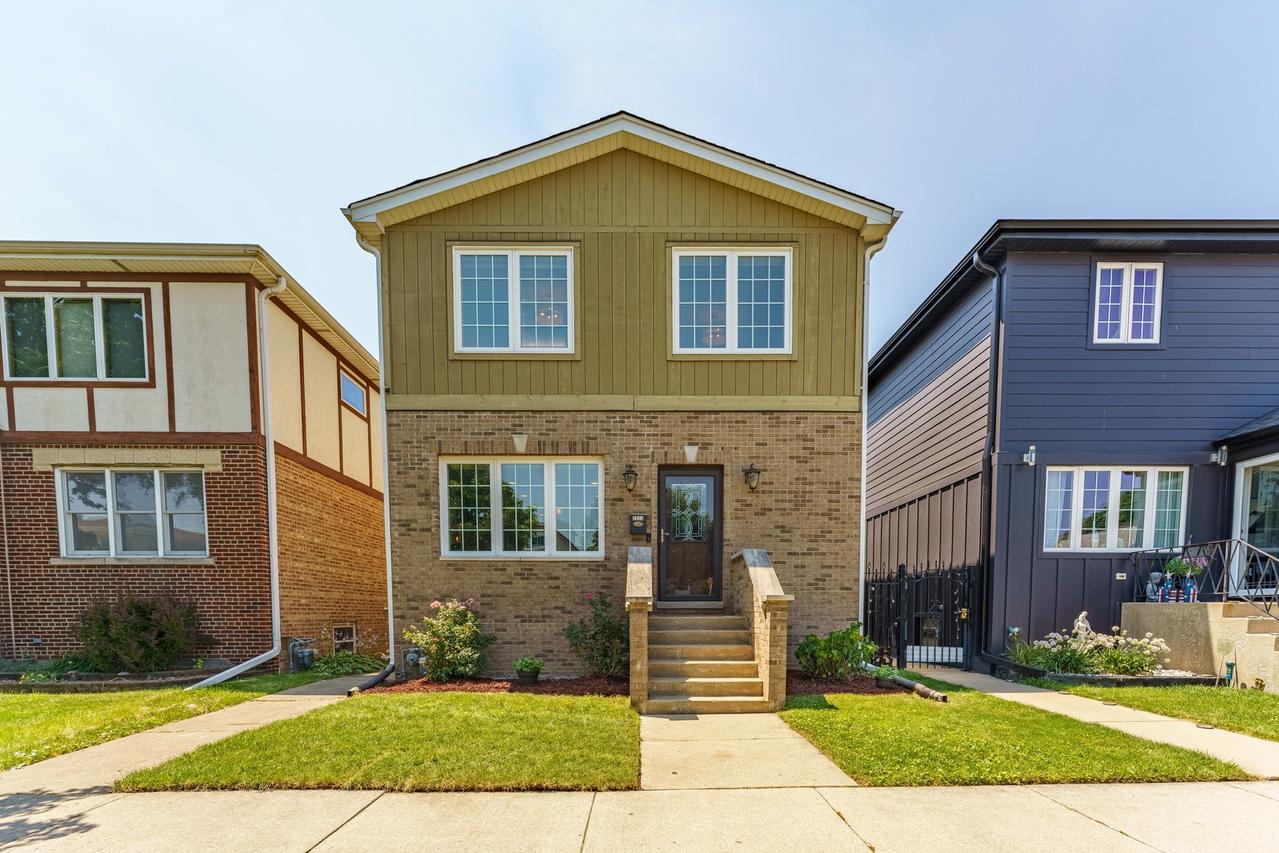 2030 N 72nd Ct., Elmwood Park, IL 60707