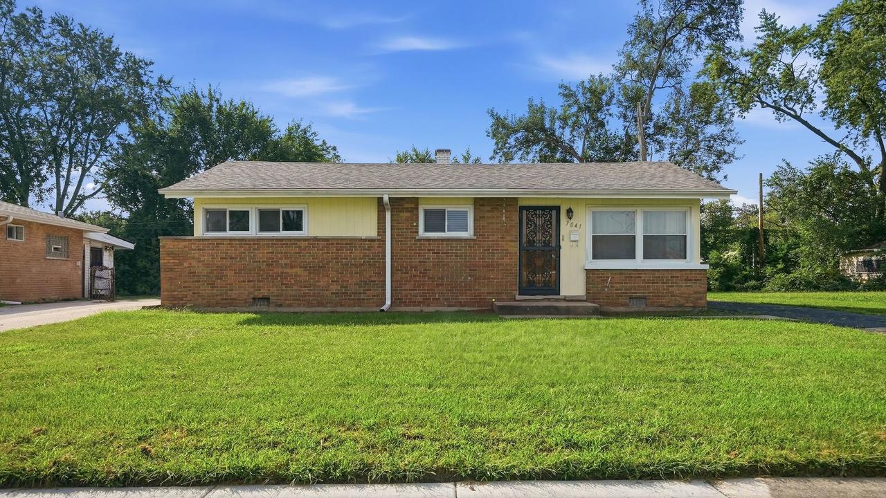 3041 Sherwood Ave., Markham, IL 60428