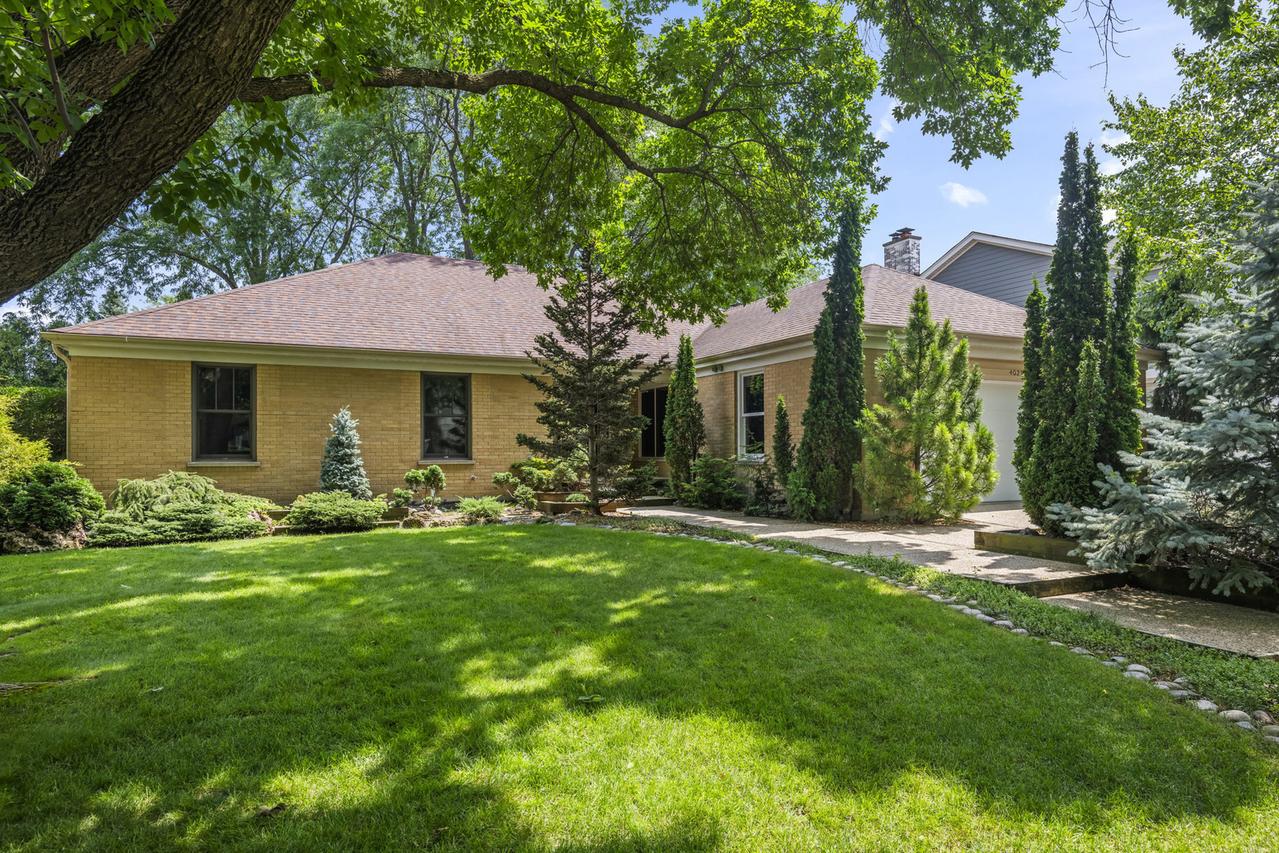 4023 N Ridge Ave., Arlington Heights, IL 60004