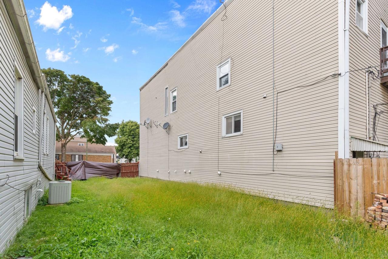 4603 S Wallace St., Chicago, IL 60609