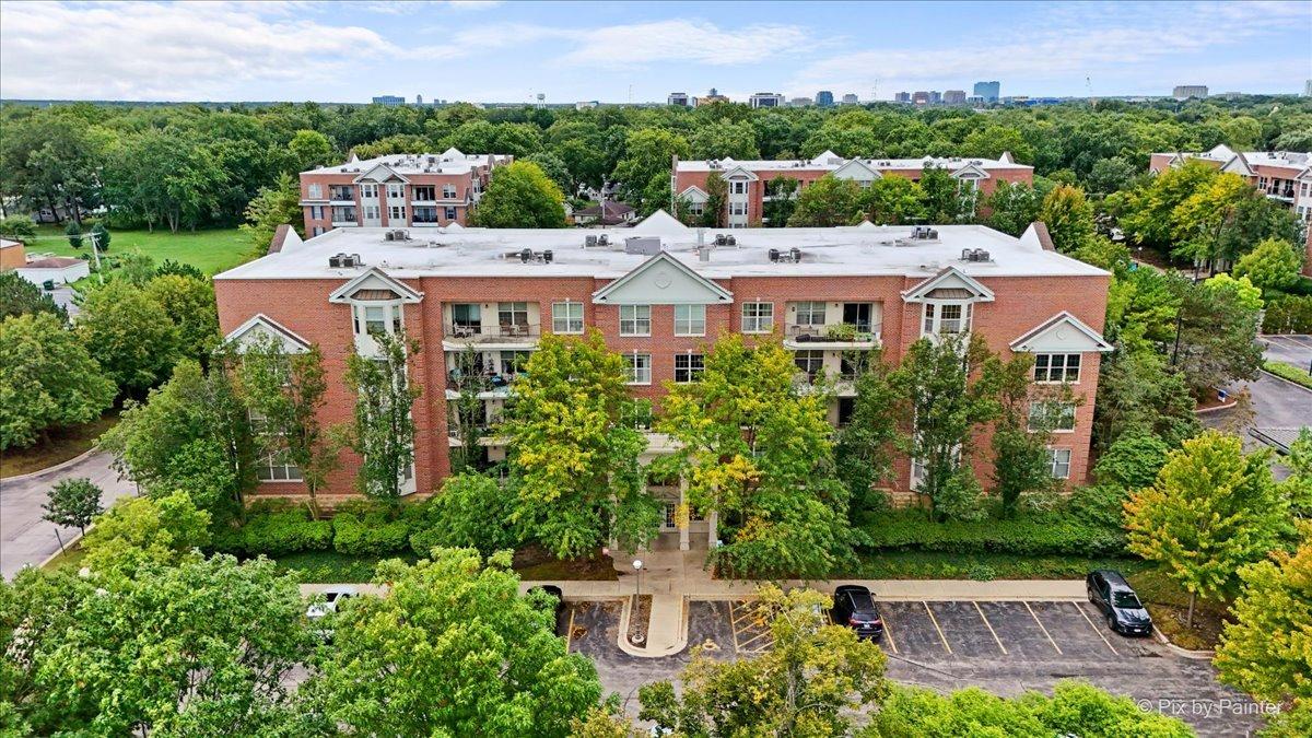 3100 Town Square Dr. #101, Rolling Meadows, IL 60008