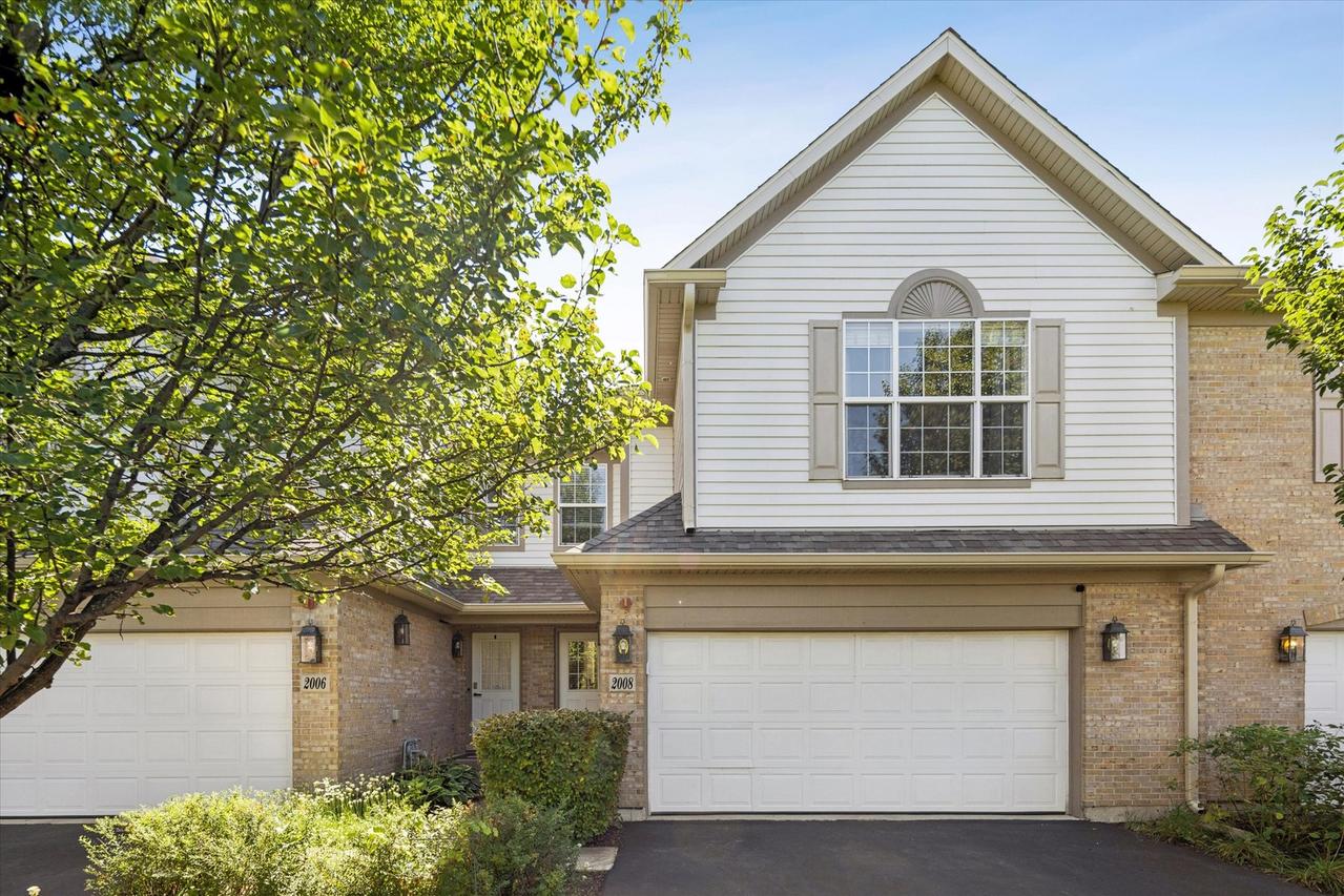 2008 Ivy Ridge Dr., Hoffman Estates, IL 60192