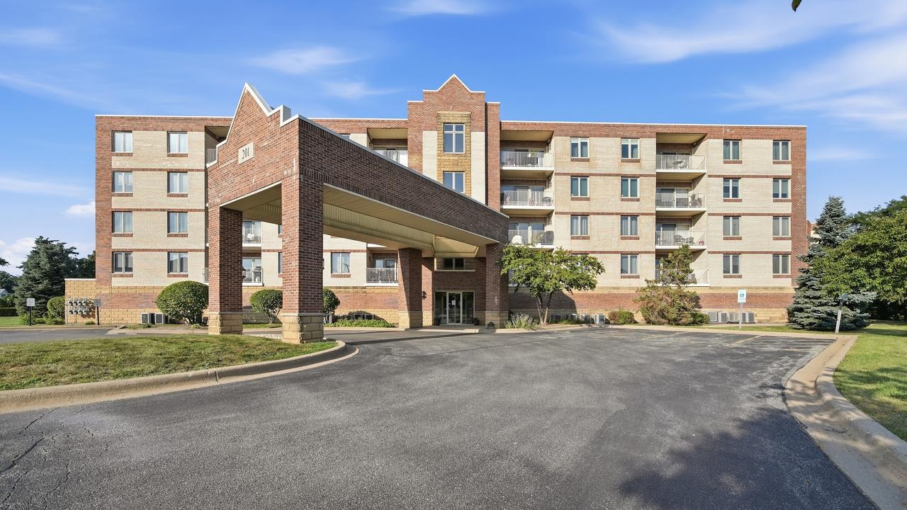 [Address Hidden by Seller], Elmhurst, IL 60126