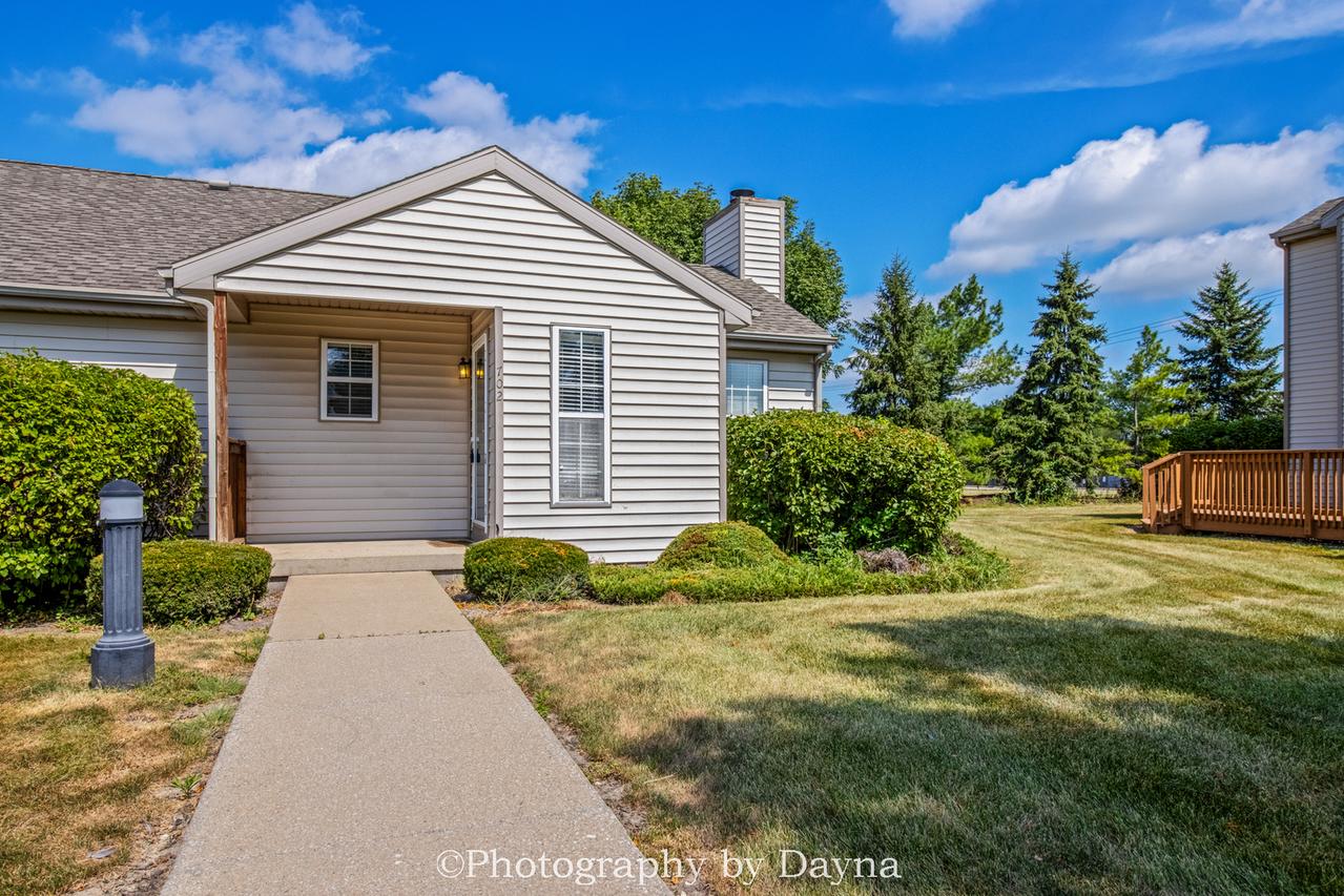 702 Huntington Ct., Bourbonnais, IL 60914