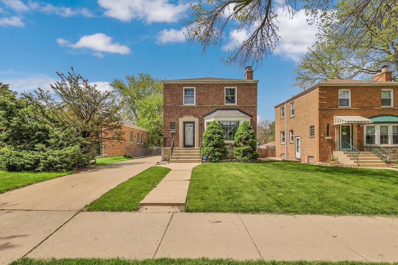 10006 S Artesian Ave., Chicago, IL 60655