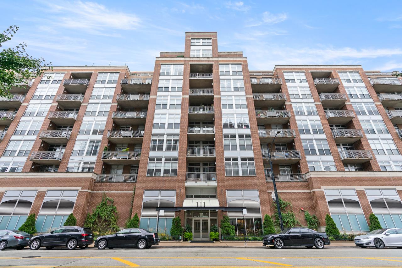 [Address Hidden by Seller], Chicago, IL 60607