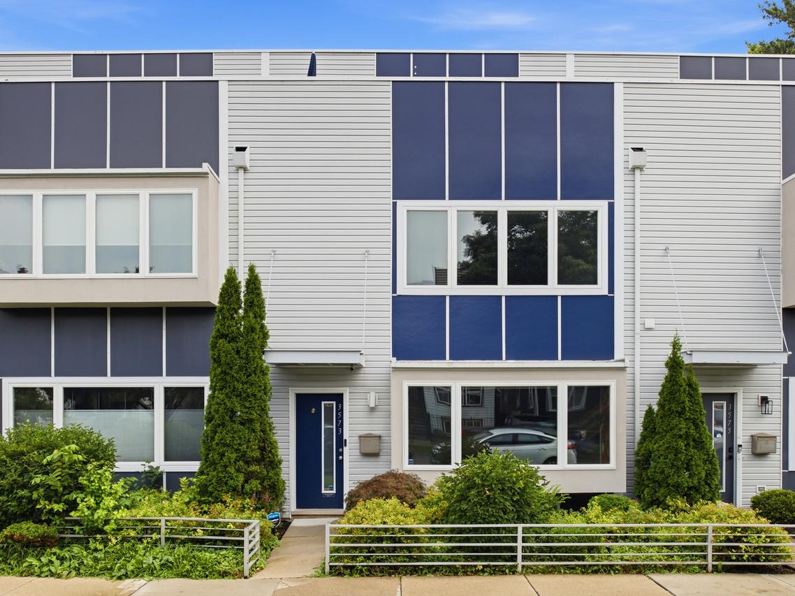 3573 W Wabansia Ave., Chicago, IL 60647