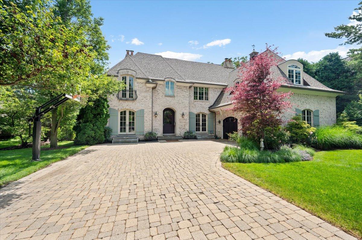 1235 Longmeadow Ln., Glencoe, IL 60022