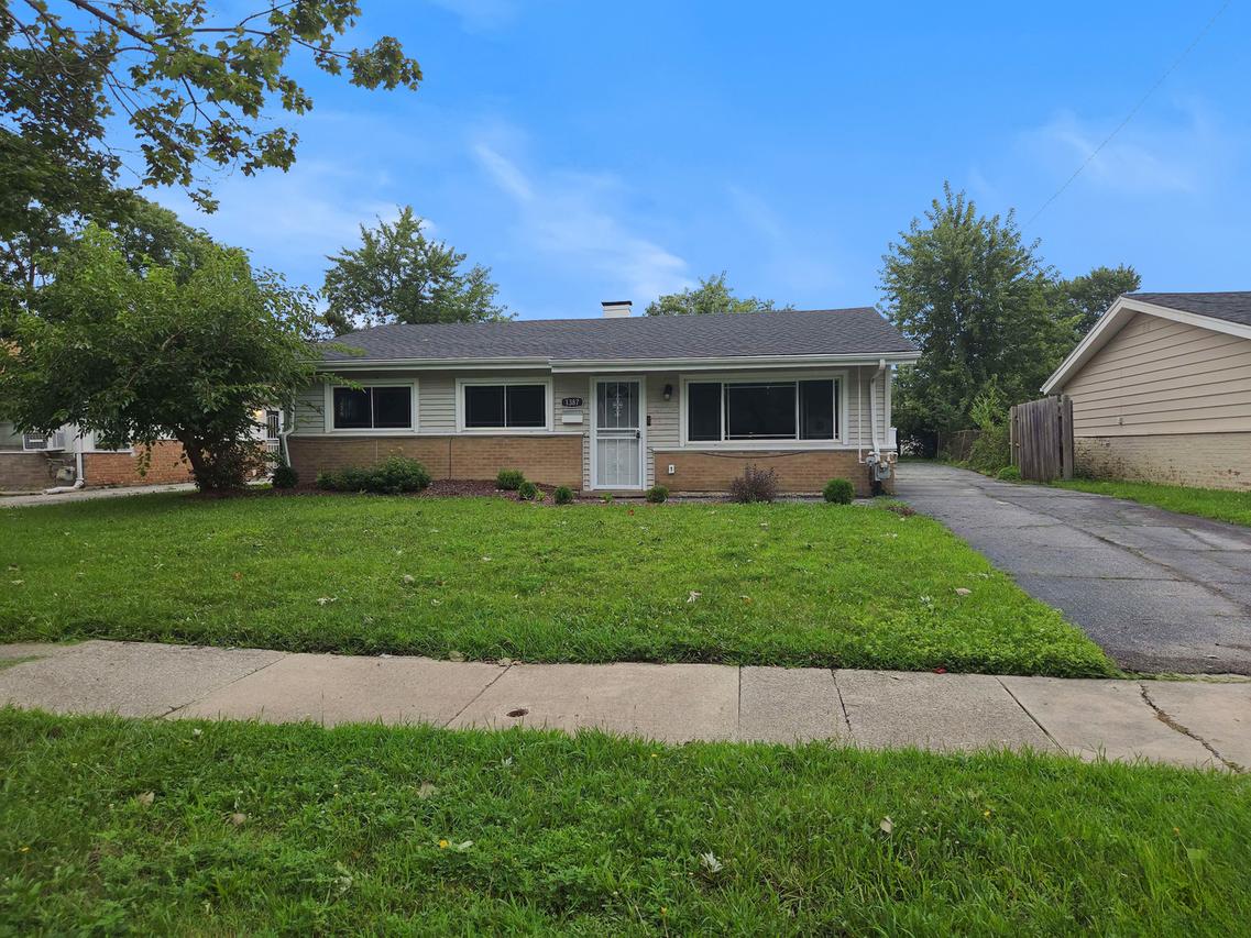 1387 Forest Pl., Calumet City, IL 60409