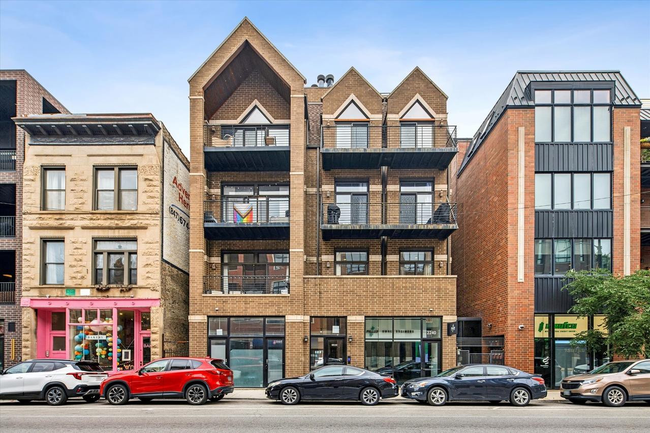 2240 W North Ave. #2E, Chicago, IL 60647