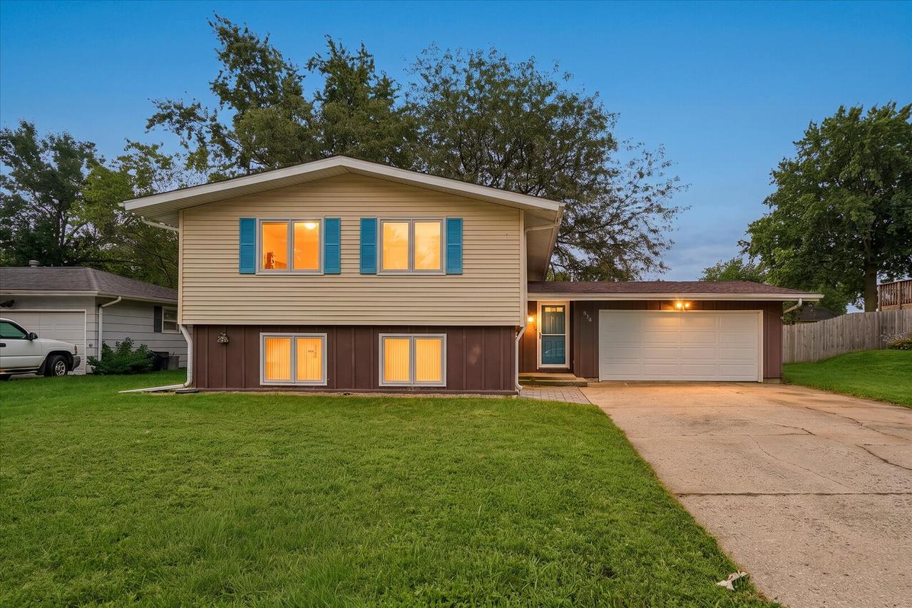 814 Pinecrest Dr., Rantoul, IL 61866