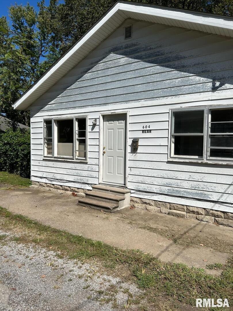 604 N 9th St., Murphysboro, IL 62966