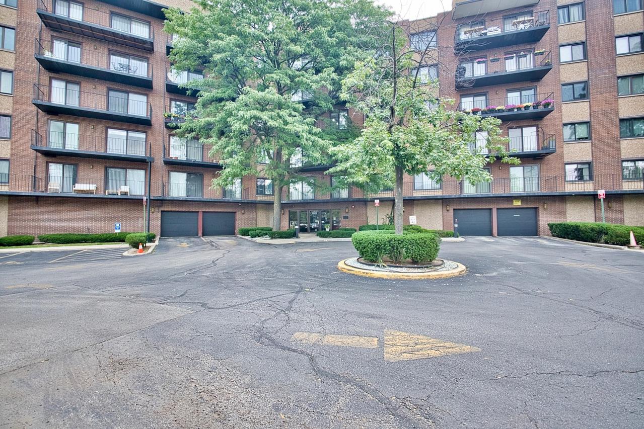 7601 Lincoln Ave. #502, Skokie, IL 60077
