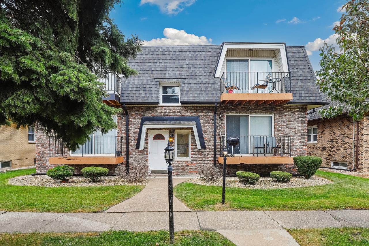 10422 Major Ave., Oak Lawn, IL 60453