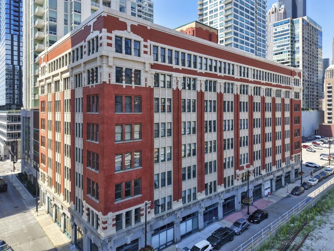 732 S Financial Pl. #611, Chicago, IL 60605