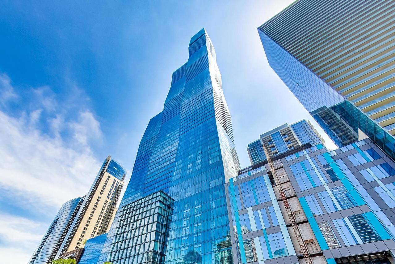 363 E Wacker Dr. #4209, Chicago, IL 60601