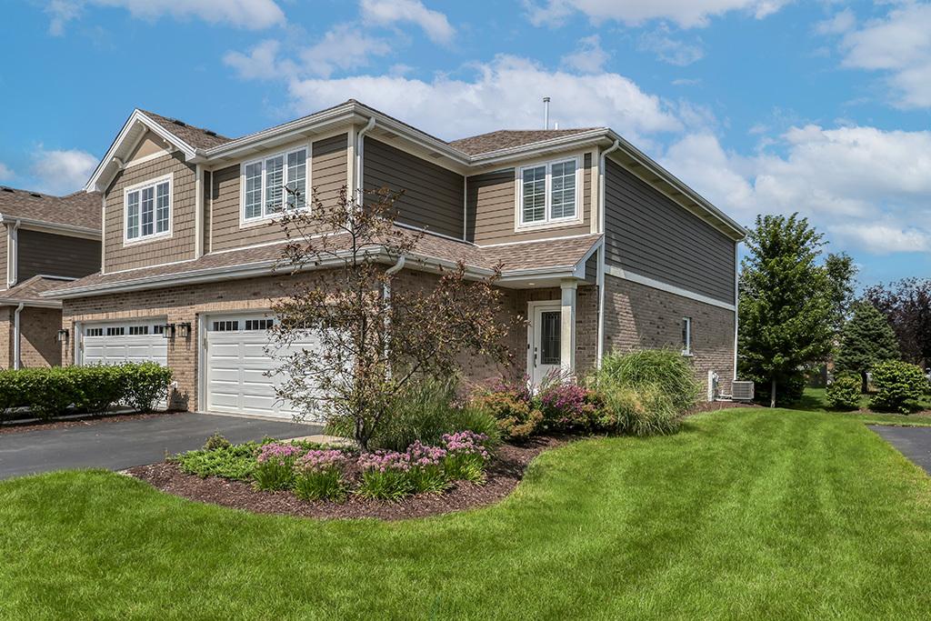 14277 Lacey Dr., Lemont, IL 60439