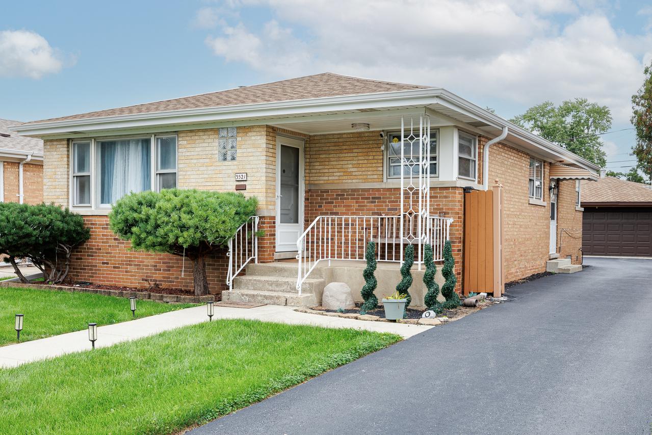 3521 Sarah St., Franklin Park, IL 60131