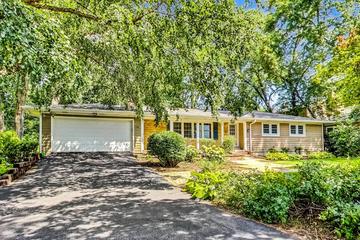 New Homes with Master Bedrooms on the 1st Floor in Clarendon Hills: September 5th to September 11th