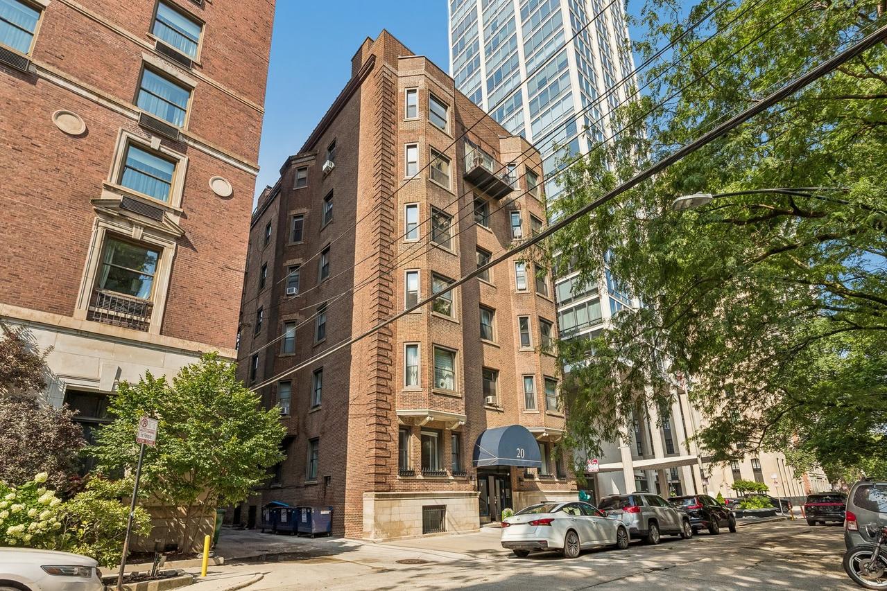 20 E Goethe St. #206, Chicago, IL 60610