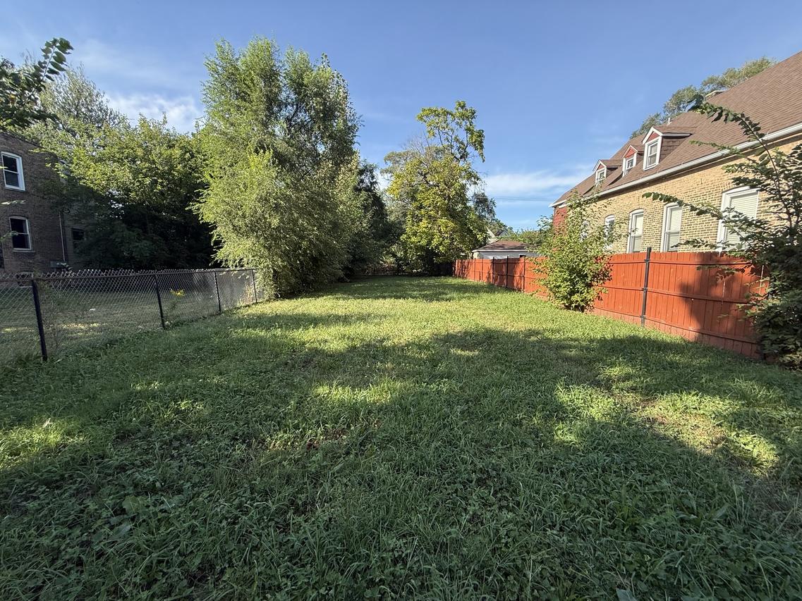 124 W 113th St., Chicago, IL 60628