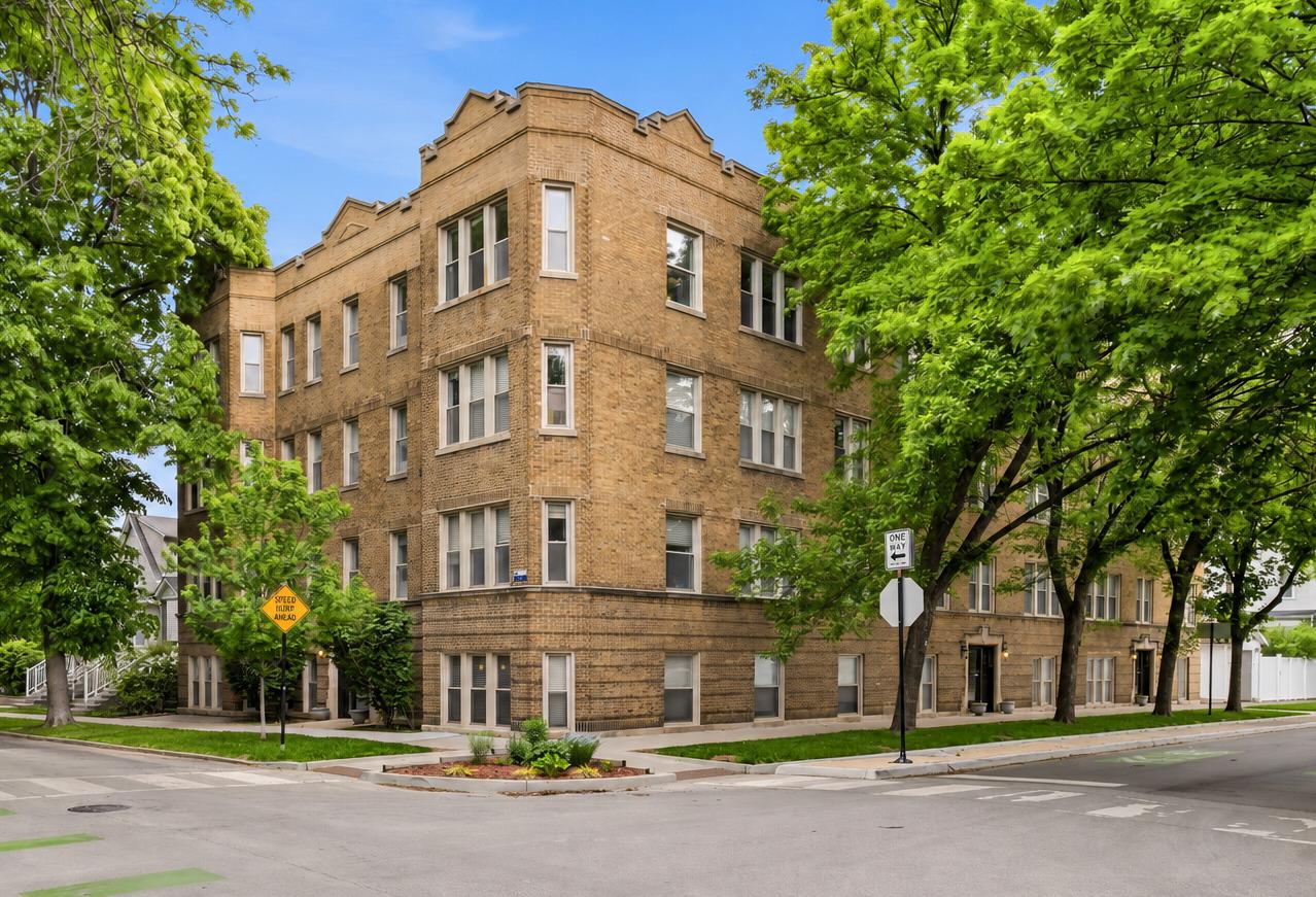 2152 W Ainslie St. #D3, Chicago, IL 60625