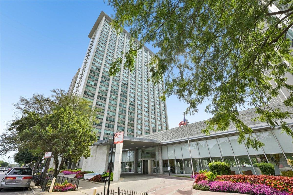 3600 N Lake Shore Dr. #2209, Chicago, IL 60613