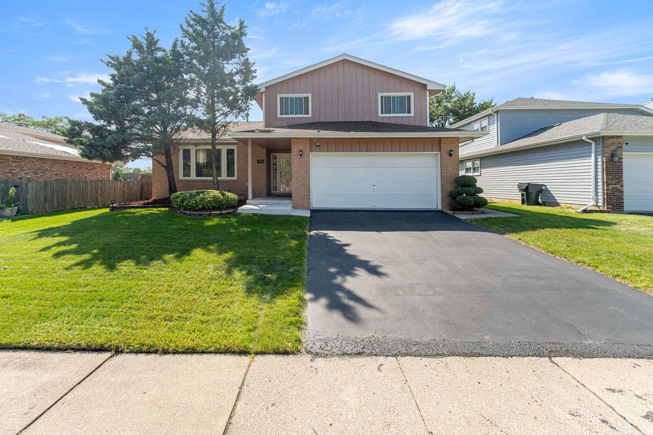 17816 Tanglewood Ct., Hazel Crest, IL 60429