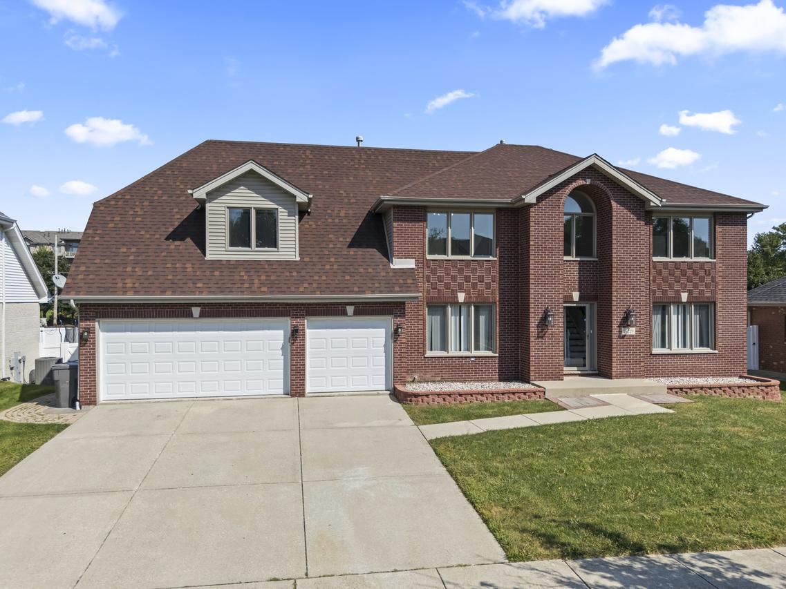18219 Autumn Ridge Dr., Orland Park, IL 60467
