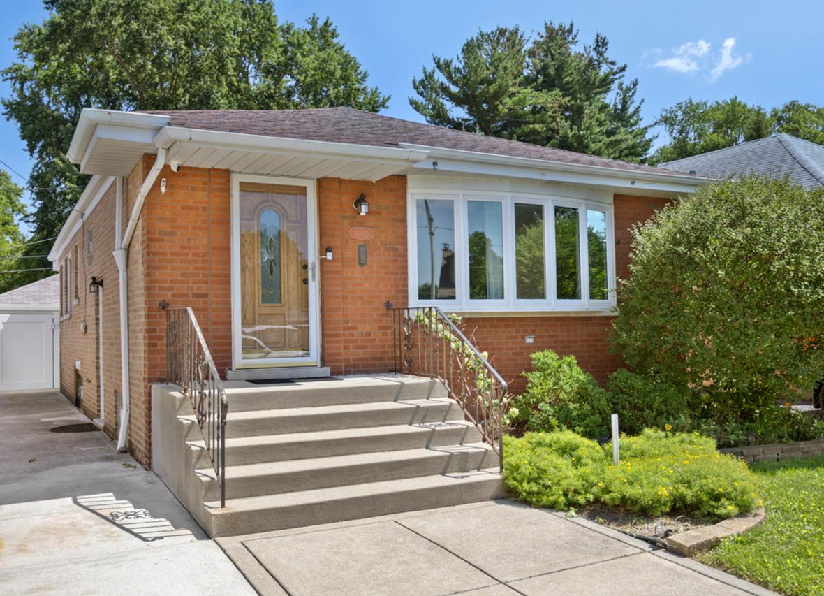 11413 S Saint Louis Ave., Chicago, IL 60655