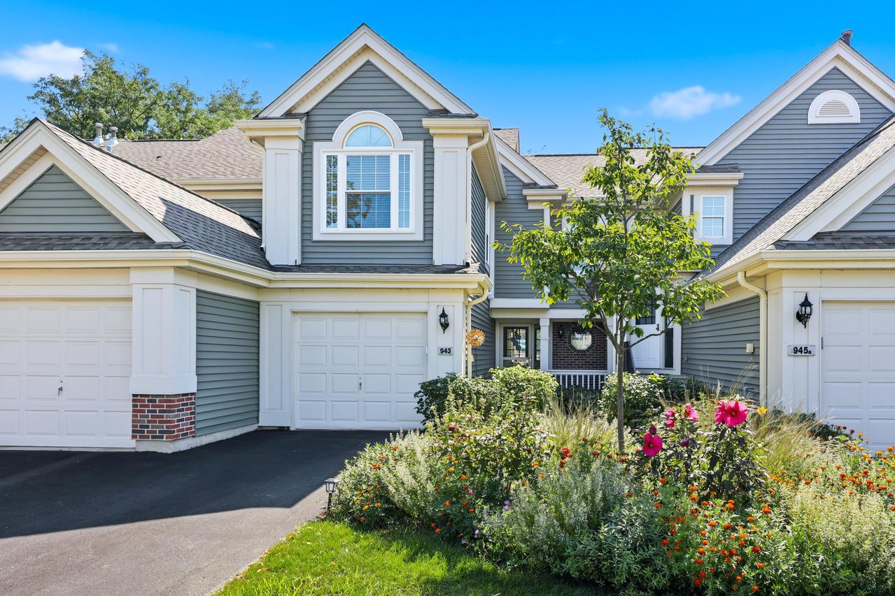 943 Little Falls Ct., Elk Grove Village, IL 60007