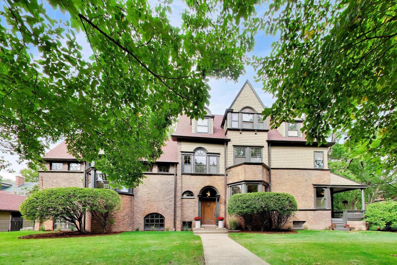 225 Hamilton St., Evanston, IL 60202