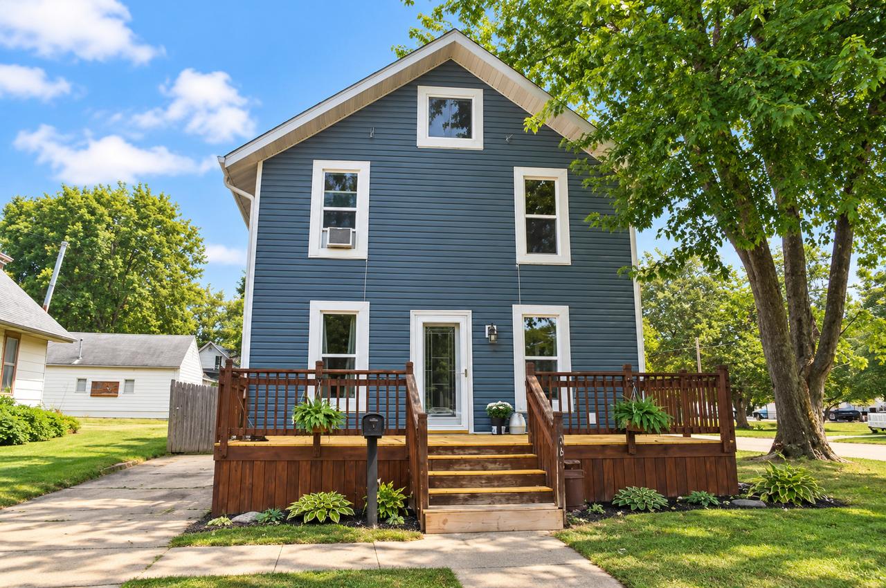 602 14th Ave., Sterling, IL 61081