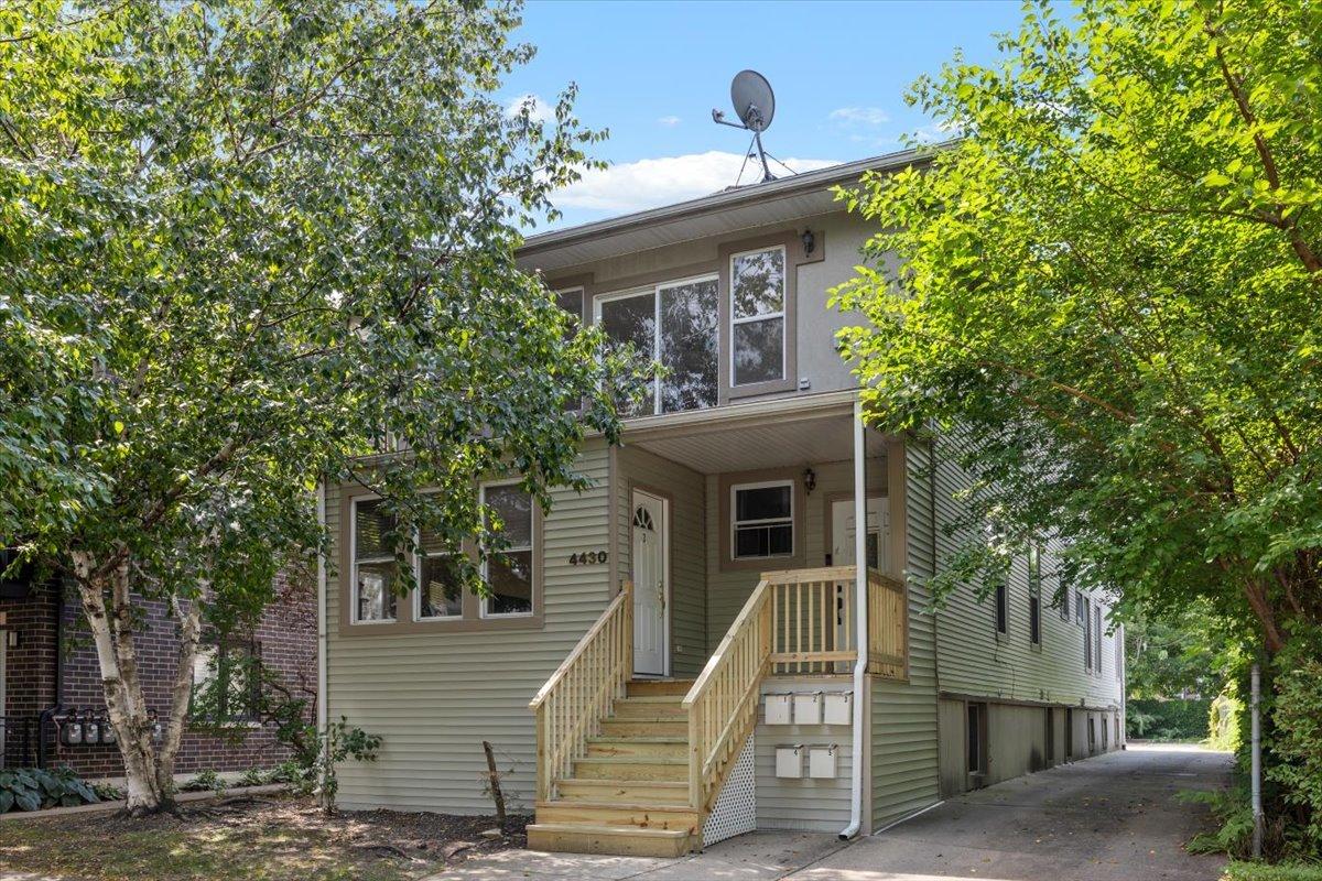 4430 N Kenneth Ave. #2, Chicago, IL 60630