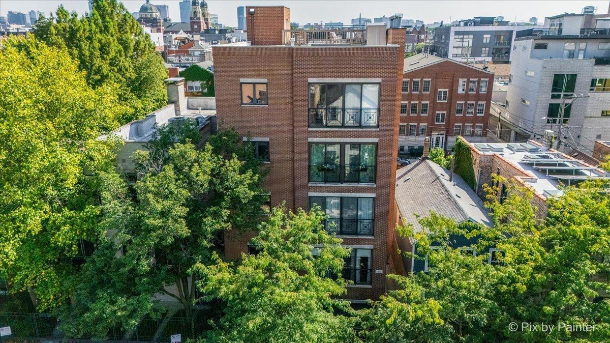 1541 W Chestnut St. #4, Chicago, IL 60642