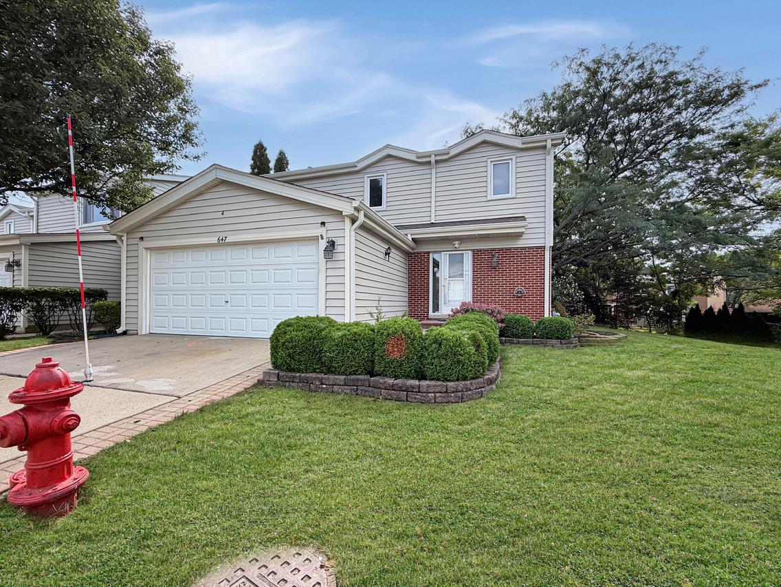 647 Darien Ct., Hoffman Estates, IL 60169