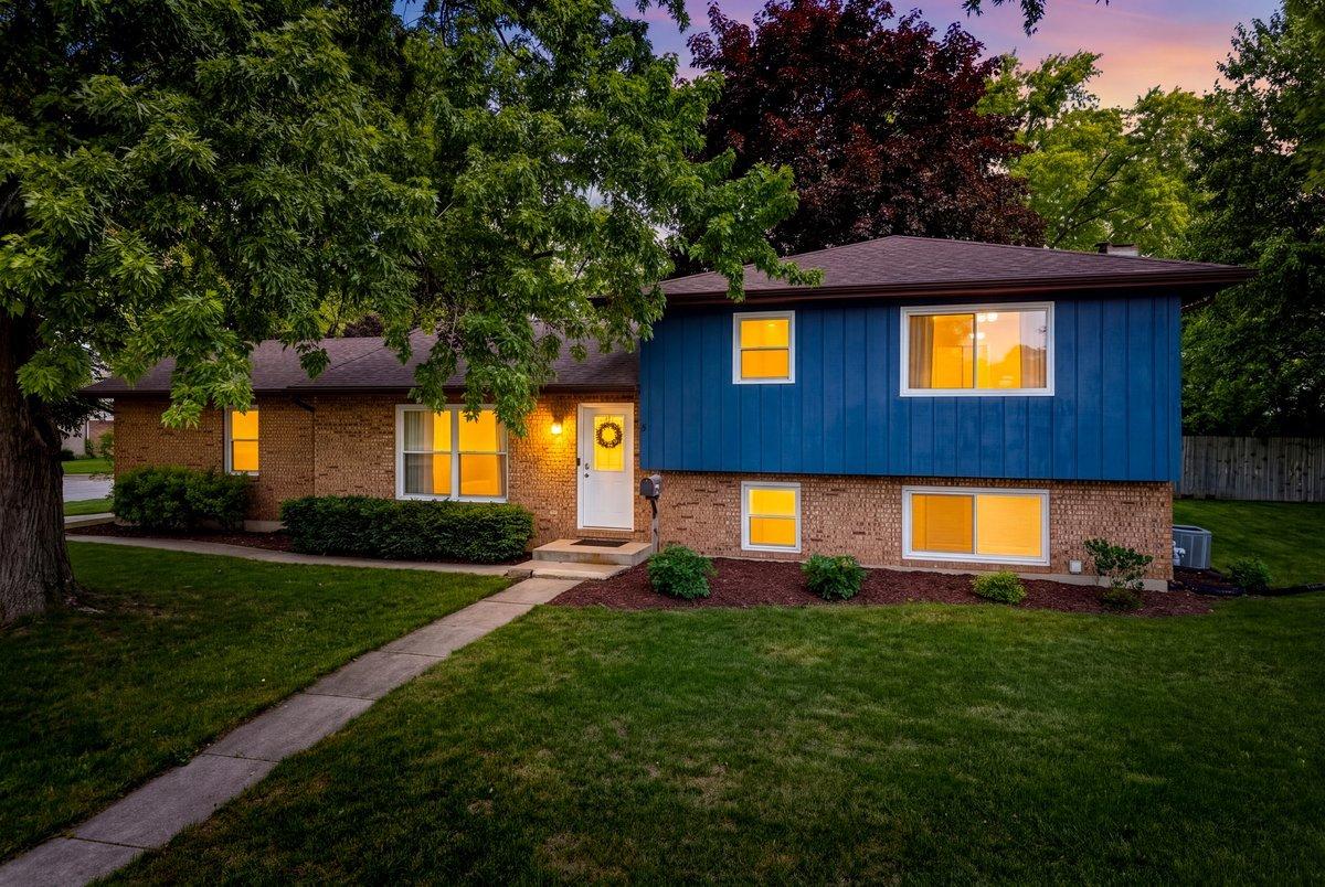 5 Redstart Rd., Naperville, IL 60565