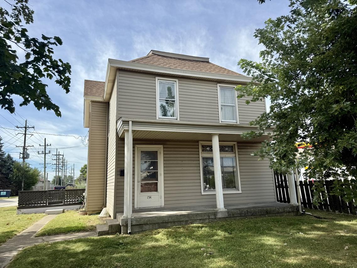 154 E Third St., Manteno, IL 60950