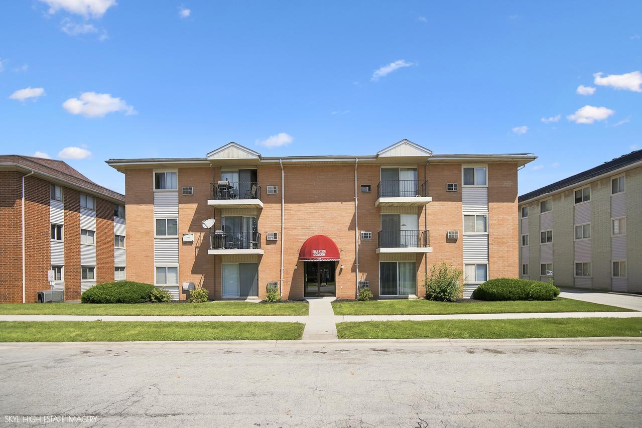1900 Canal St. #1B, Blue Island, IL 60406