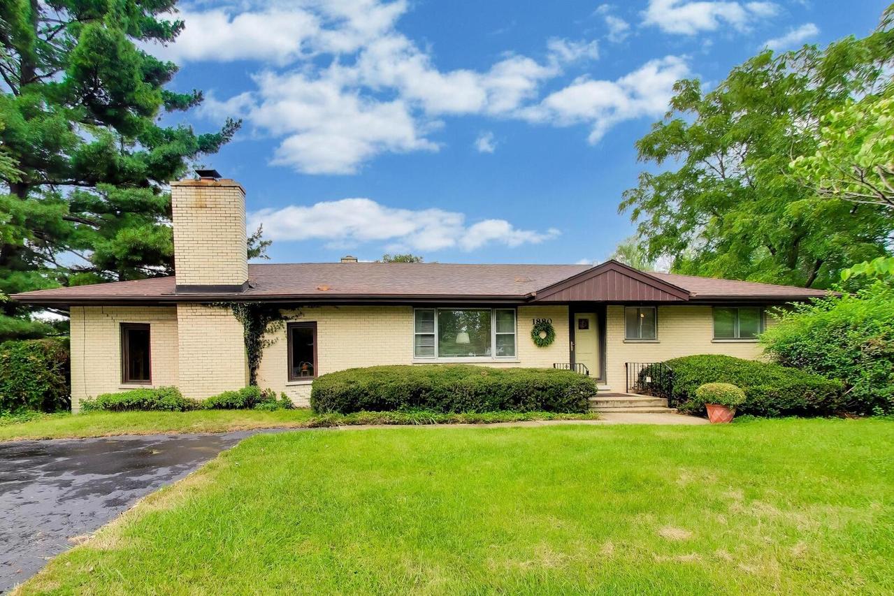 1880 Maple Ave., Downers Grove, IL 60515