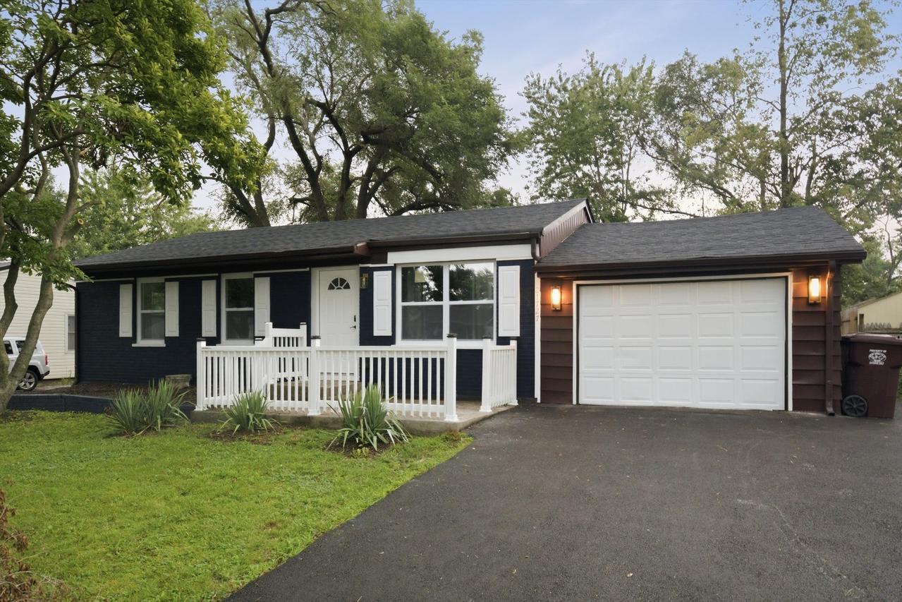 21727 Clyde Ave., Sauk Village, IL 60411