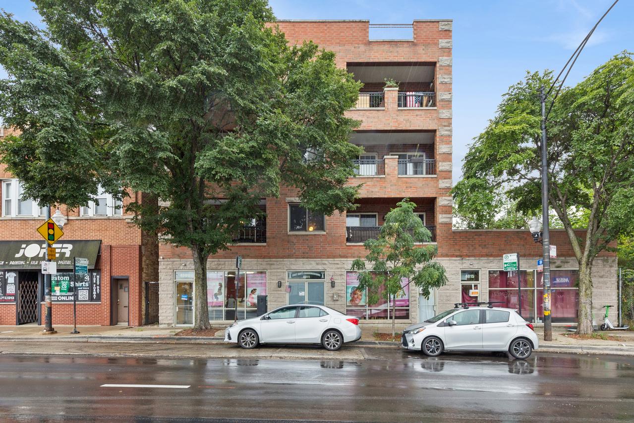 4011 W Fullerton Ave. #3W, Chicago, IL 60639