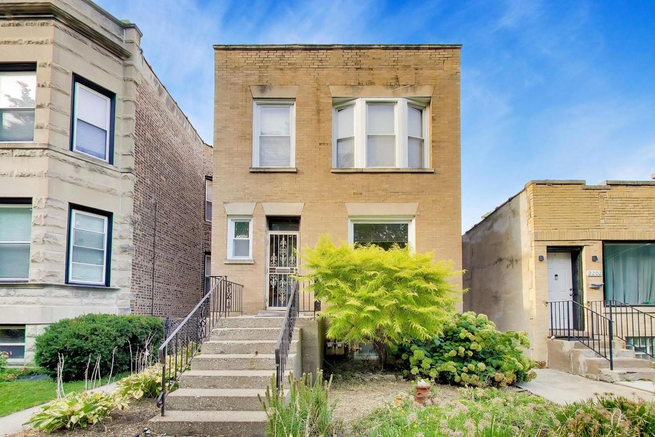 2204 W 37th St., Chicago, IL 60609